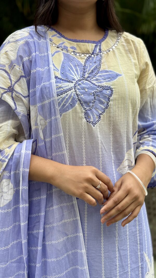 Iris Set - Image 2
