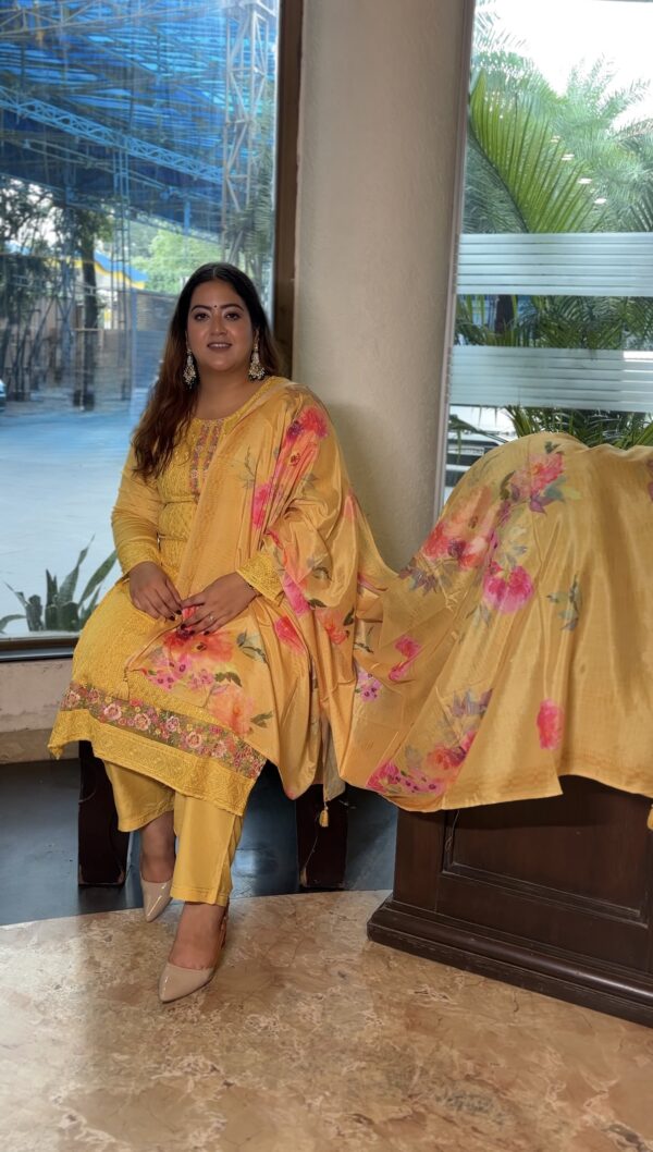 Zehra-e-Zard Set