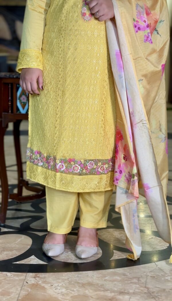 Zehra-e-Zard Set - Image 2